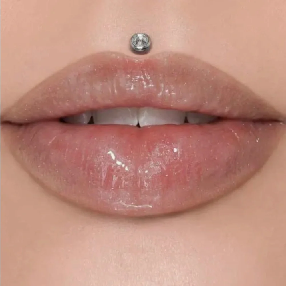 Jeffree Star Lipgloss in Mouthful New in Box